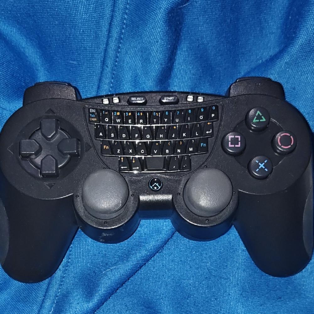 PS3 Wireless Controller With Keyboard - Picture 1 of 4